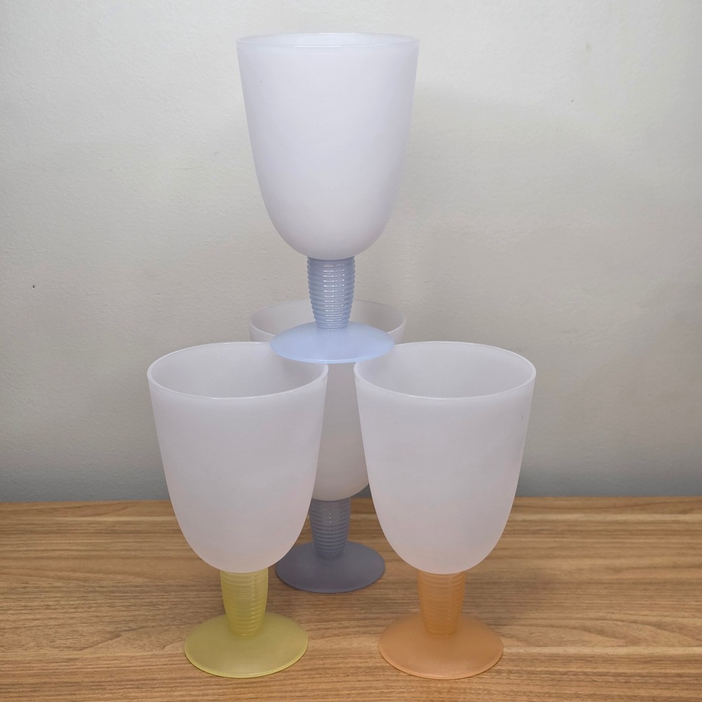 Tupperware Impressions Parfait Goblets‎ Dessert Cups Set of 4 Pastel Stems 4094B